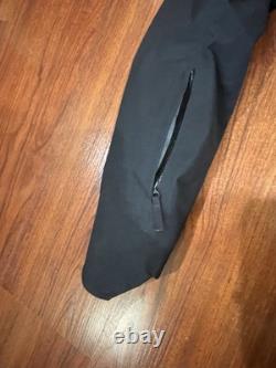 Arcteryx Veilance Range IS Jacket Size S Black Bomber Jacket