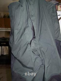 Cabela's GORE-TEX XCR Extreme Comfort Range Bib Overalls Men's Ski Fishing M Reg