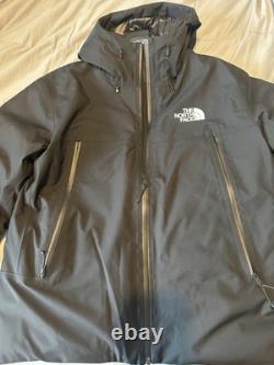 NWT The North Face Men's MTN Range Down jacket Medium