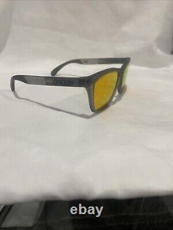 New Oakley Frog skins range