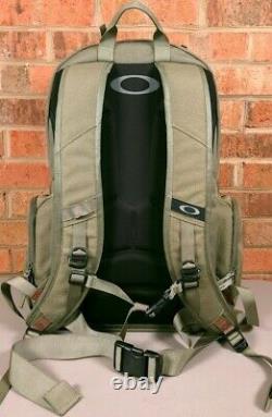 Oakley Chamber Green Range Backpack Bag Nylon