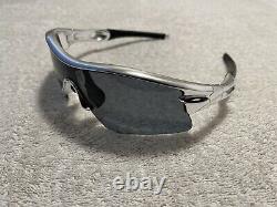 Oakley Radar Polished Aluminum Sunglasses Black Iridium Range NEAR MINT