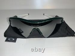 Oakley Radar Sunglasses Metallic Green/White/Black Polarized Range Straight Stem