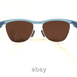 Oakley Sunglasses Frogskins Range OO9284-0955 Matte Clear Blue Prizm Deep Water