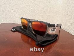 Oakley Sunglasses OO9284 Frogskins range 928401 Grey red Man