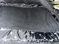 RARE OAKLEY AP MESSENGER BAG DEXTER TV Tactical Field Gear Range Excellent