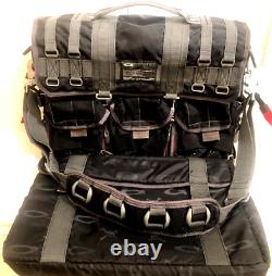 RARE OAKLEY AP MESSENGER BAG Skulls Tactical Gear Range Pack Mechanism Latches