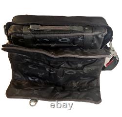 RARE OAKLEY AP MESSENGER BAG Skulls Tactical Gear Range Pack Mechanism Latches