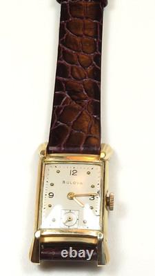Retro 1940's Mens Bulova Wristwatch 14K Yellow Gold 21 Jewels 7AK Fancy Lugs