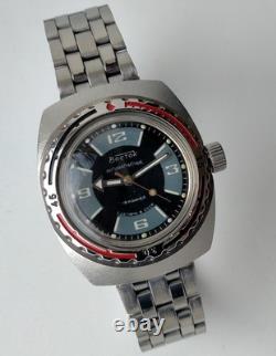 Vostok 2209 Amphibian Model Range 119 Soviet Diver's Water Resistant Watch 1980s