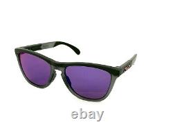 Gammes Oakley Frogskins 9284-1355 Monture Grise Mat Édition Prizm Road Maverick