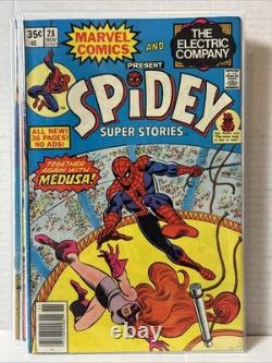 Gros lot de 21 bandes dessinées Spidey Super Stories entre le n° 6-56 Tous âges Époque de bronze