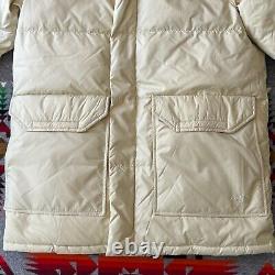 La veste Brooks Range Parka de The North Face pour hommes, taille moyenne, couleur beige gravier, neuf avec étiquette (NWT) D3