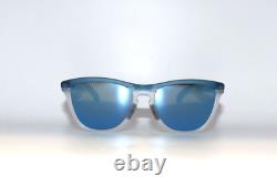 Lunettes de soleil Oakley 9284-09 Frogskins Range Stonewash Polarized Prizm Deep Water