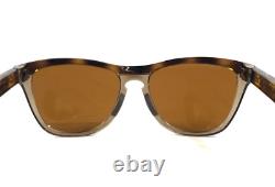 Lunettes de soleil Oakley Frogskins Gamme OO9284-0755 Tortue Brune avec Prizm Tungstène