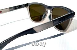 Lunettes de soleil Oakley Frogskins Mat Grey Smoke POLARISÉ Galaxy RUBY Lens 9284