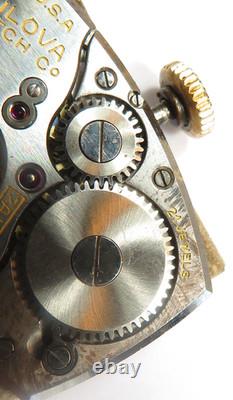Montre-bracelet Bulova pour homme rétro des années 1940 en or jaune 14 carats, 21 rubis, 7AK, avec cornes fantaisie