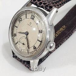 Montre militaire pour hommes Omega vintage WWII Cal. R17.8 des années 1940 Réf 2144 révisée