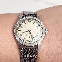 Montre militaire pour hommes Omega vintage WWII Cal. R17.8 des années 1940 Réf 2144 révisée