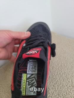 NWT Vans x Nathan Florence Ultra Range Hommes 6 Femmes 7,5 Chaussures décontractées noires S16