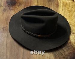 Nouveau chapeau Akubra Kiandra sur mesure style Open Range en feutre brun avec cuir tressé