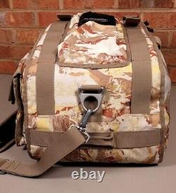 Oakley Duffel Bag Beige Brown Camo Imprimer Tactical Range Gear Day Pack