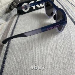 Oakley Fortnite Brite Bomber Frogskins Range Lunettes de soleil Matte Blue OO9284-1655
