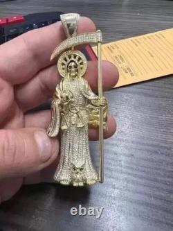 Pendentif Santa Muerte pour homme en moissanite taille ronde de 3,00 ct plaqué or jaune 14K