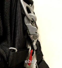Rare Oakley Ap Messenger Bag Tactical Field Gear Range Pack Avec Des Latchs De Mécanisme