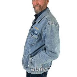 Série télévisée Outer Range Veste Levi's Blue Denim Trucker Crew avec Rock Obsidienne L