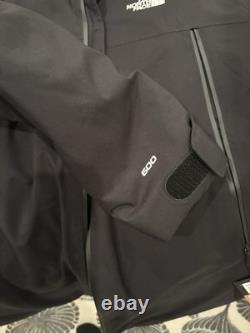 The North Face Parka en duvet MTN Range pour homme, pouvoir de remplissage 600, noir, grand, prix conseillé 400 $