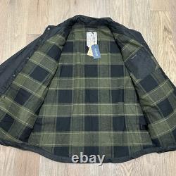 Veste Chore Coat Maverick Out of Range Roark x Wrangler Noir XL en Toile Cirée à 450 $