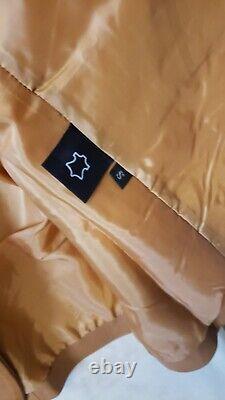 Veste en cuir de la collection mensuelle, couleur marron clair, à boutons, doublée, taille S.